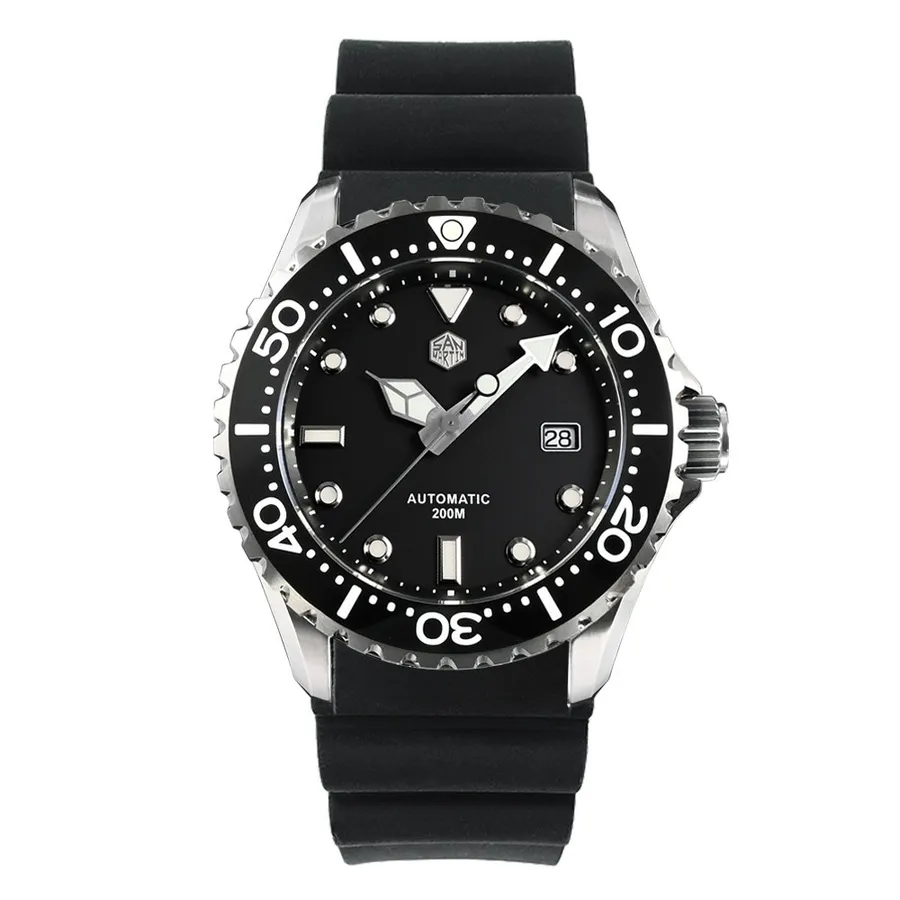 San Martin SN009-G with matte black dial, black ceramic bezel and date on black rubber strap