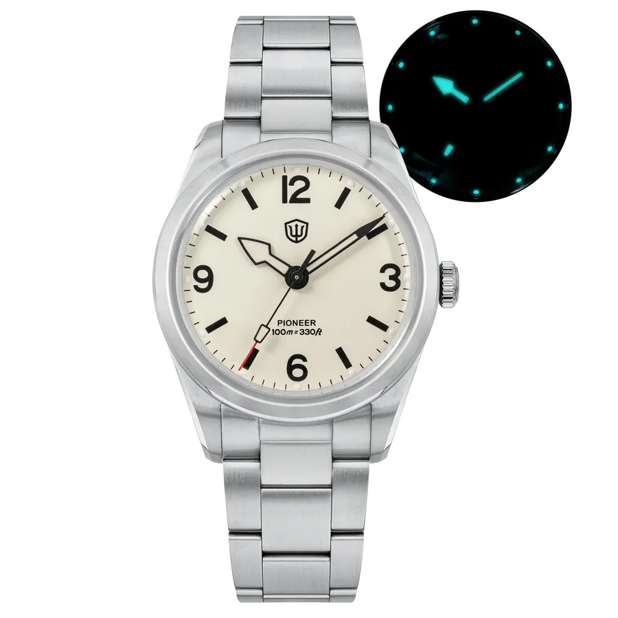 Watchdives WD1960S with vintage cream dial on the steel bracelet, with lume shot
