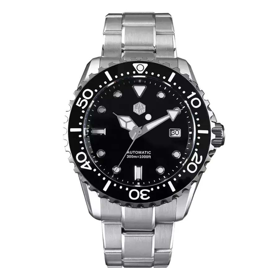 San Martin SN009-G-B with matte black dial, black ceramic bezel and date on bracelet