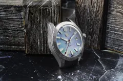 San Martin FS-01 Damascus steel case, front three-quarter view