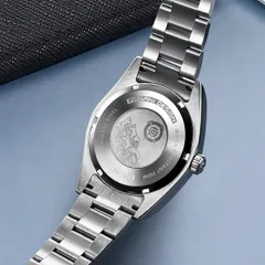 Pagani Design PD-1690 solid engraved caseback, "Water resistant 200M"
