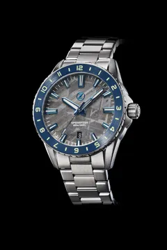 Zelos Spearfish 40mm 12Hr Meteorite, meteorite dial with blued hands and blue 12-hour ceramic bezel, on steel bracelet