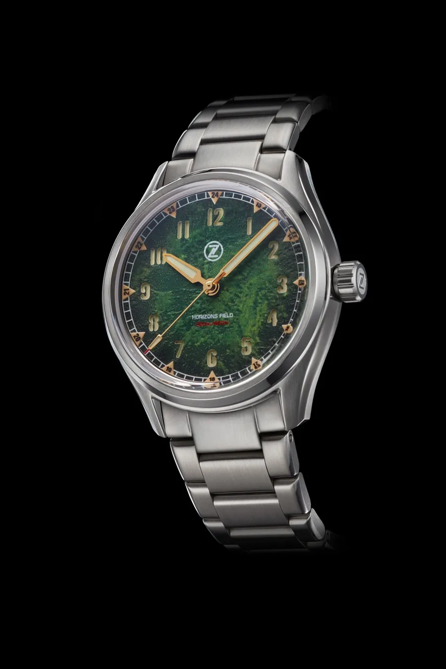 Zelos Horizons 200m Field Moss Green, green textured sandwich dial with gilt hands, fixed steel bezel, on steel bracelet