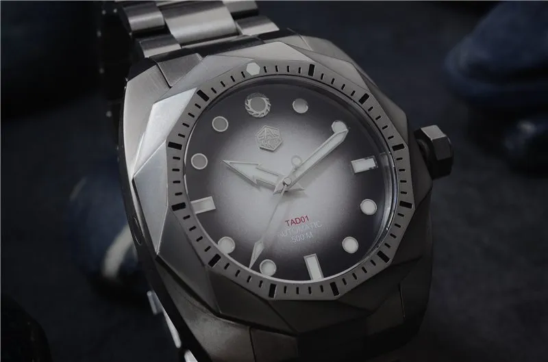 San Martin SN070-T faceted titanium diver with grey gradient dial
