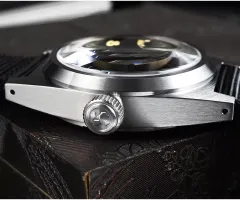 San Martin SN031-G case profile with domed crystal and screw-down crown