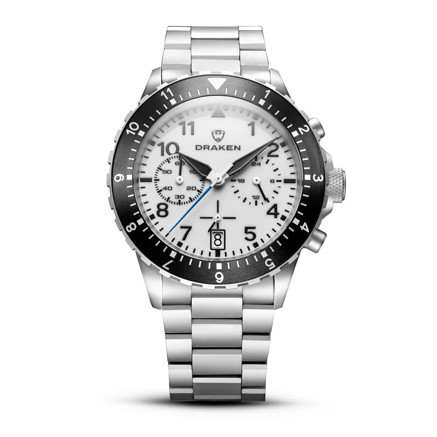 Draken Kruger A FL with a white fully luminous dial, sub-dials at 3, 6 and 9 and a 12-hour bezel insert on the titanium bracelet
