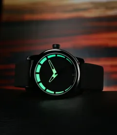Cincinnati Watch Company Total Eclipse, lume shot