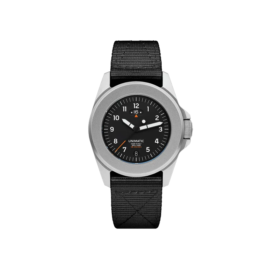 Unimatic Modello Quattro UT4-GMT on its nylon strap