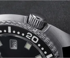 San Martin SN0057G crown and bezel detail