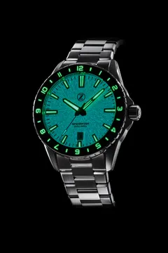 Zelos Spearfish 40mm 12Hr Frost lume shot with fully lumed dial