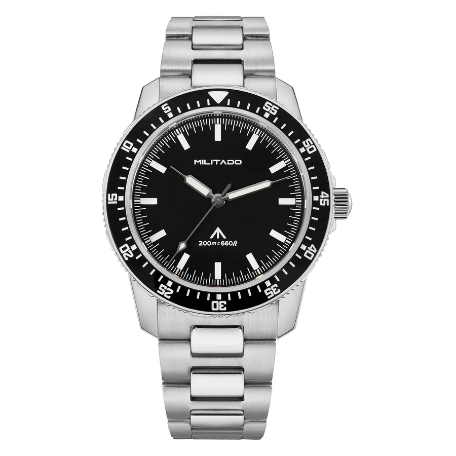Militado ML25 with black dial, polished case and bracelet