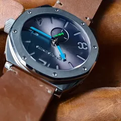 Viribus Unitis IR87, angled view