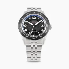 Nodus Sector II Pilot Blackbird with black DLC bezel