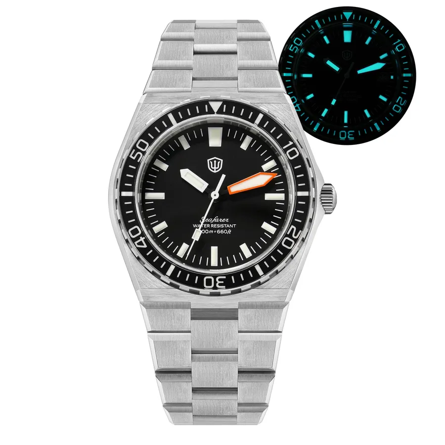 Watchdives WD0017C VH31 with matte black no-date dial and orange seconds hand on the integrated bracelet
