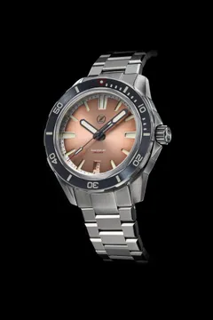 Zelos Swordfish 40mm SS Salmon, salmon sunburst dial, black ceramic bezel, on bracelet