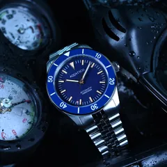 Aquatico Pacific Diver with blue no-date dial and blue bezel