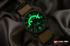 Lüm-Tec Combat B74 GMT lume shot