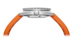 Synchron Ti300M SEALAB, case profile