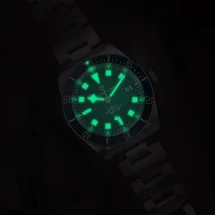 Pagani Design PD-1671 lume on hands, indices and bezel pip