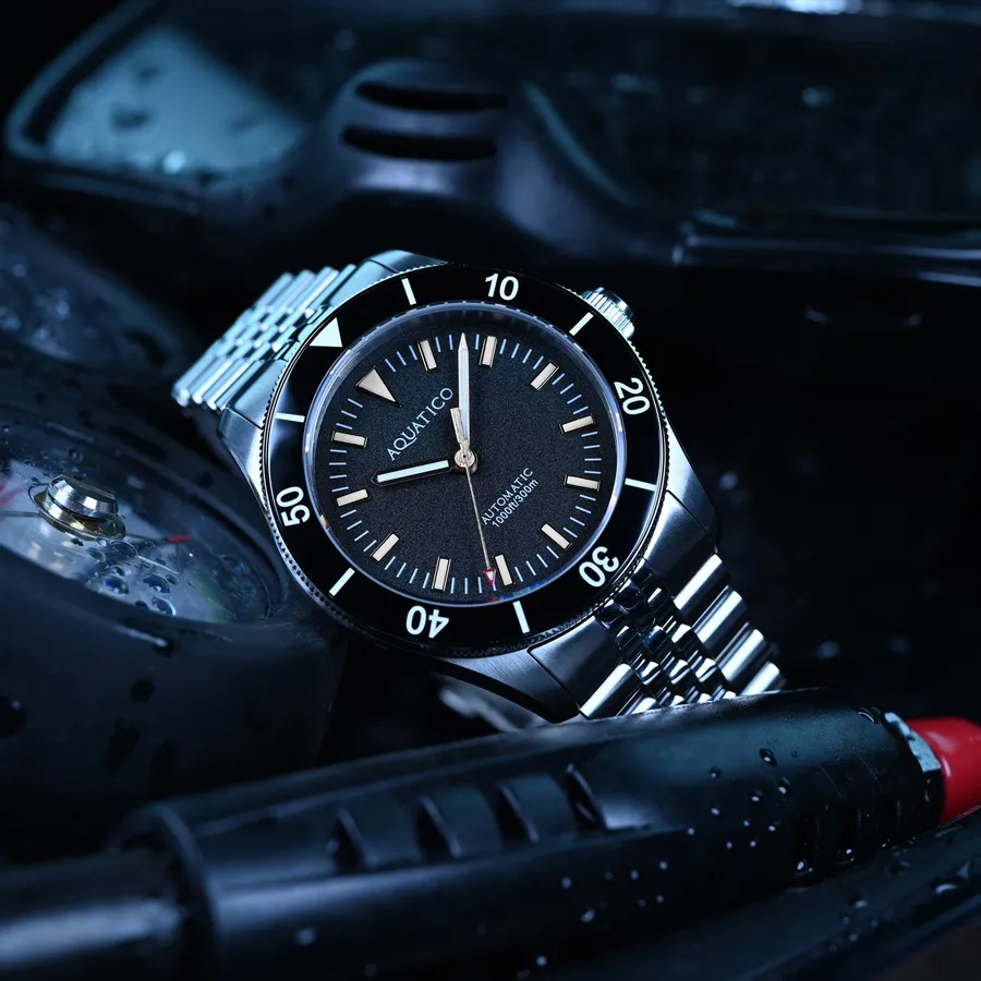 Aquatico Pacific Diver with black no-date dial and black bezel, on the jubilee bracelet