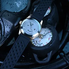 Aquatico Bronze Star solid steel caseback with anchor engraving