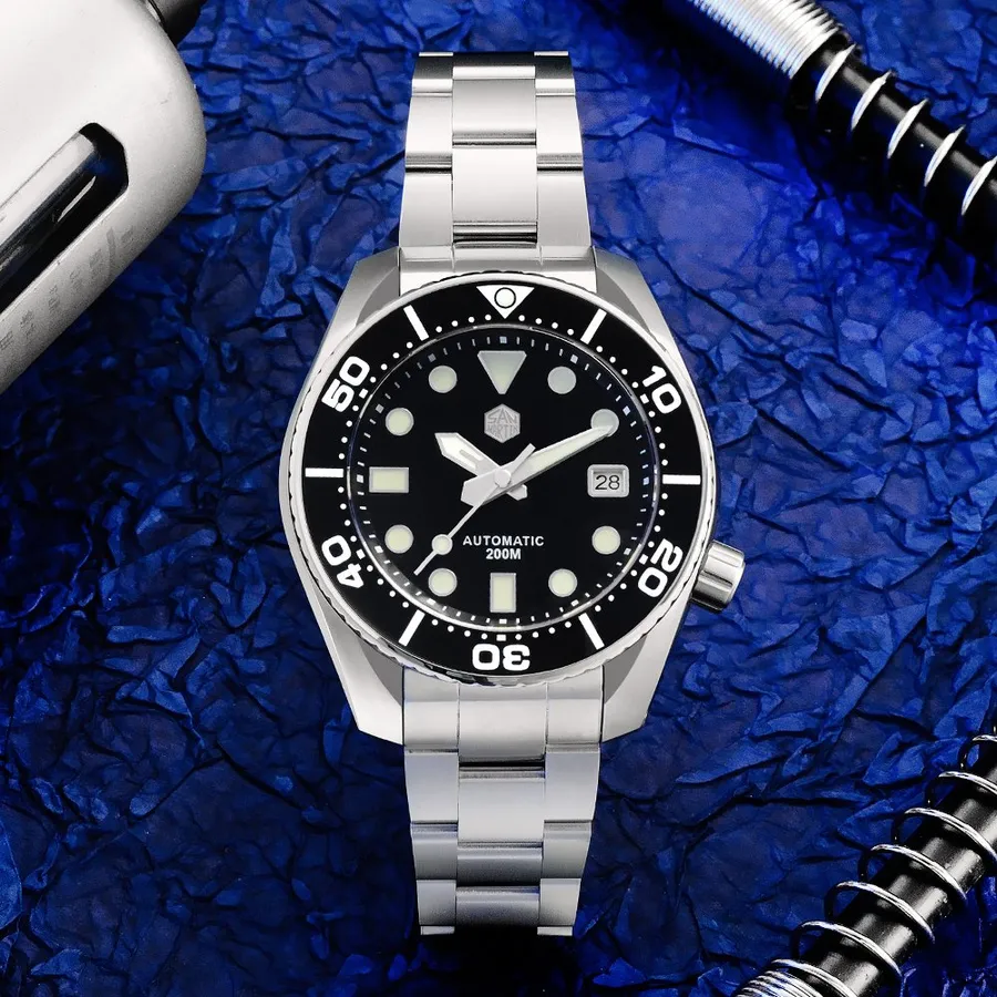 San Martin SN079-G with black dial and bezel on bracelet