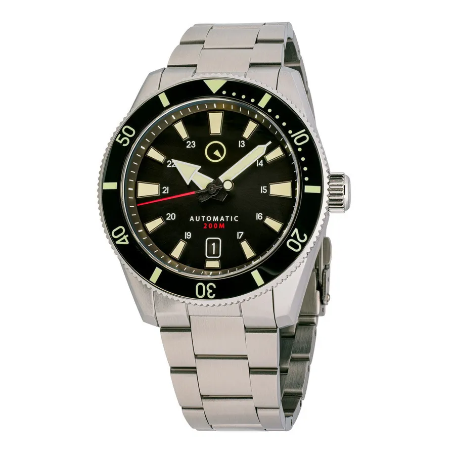 Islander Southold with sunburst black dial, date at 6 and black ceramic bezel on steel bracelet