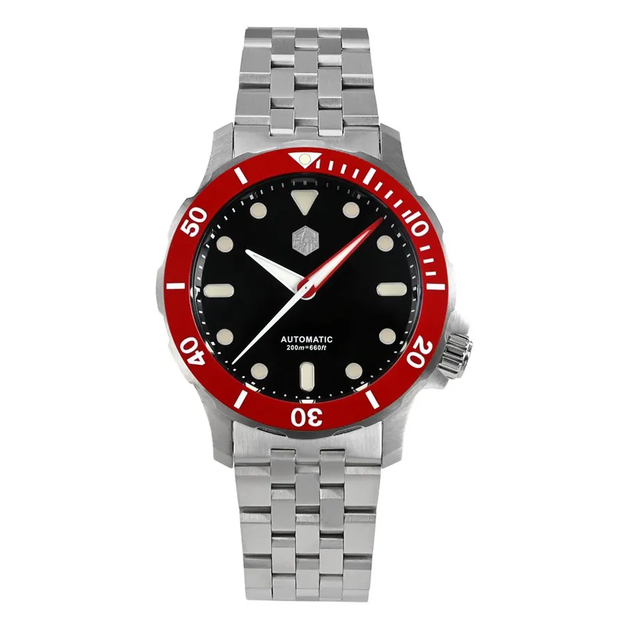 San Martin SN085-G with black dial and red ceramic bezel on five-link bracelet