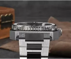 San Martin SN0010-G case side and bracelet