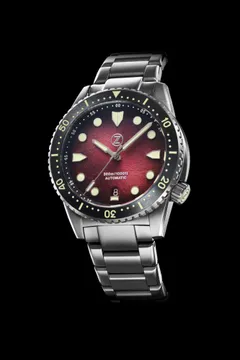 Zelos Mako V3 300m Ti, burgundy fumé dial, black ceramic bezel