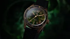 Selten Salvage Bronze Terrarium, hand-patinated dial, black ceramic bezel, on black rubber strap