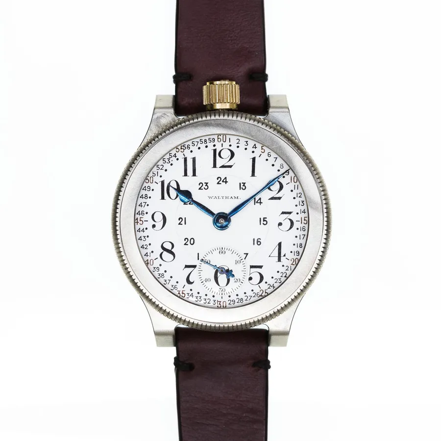 Vortic Boston Railroad 029 (51mm), one-off piece with a white railroad dial with 24-hour track, blued hands and coin-edge bezel, crown at 12