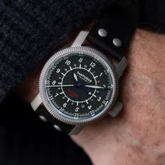 Santurce Collection Pitirre True GMT on the wrist