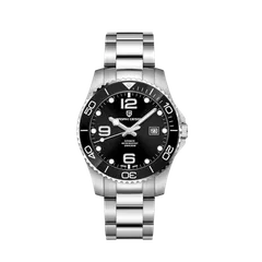 Pagani Design PD-1702 with black dial and bezel on steel bracelet