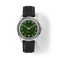 Bravur BW003 with bottle green two-tone dial on a black leather strap