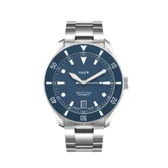 Vaer D5 Meridian Navy 39mm on steel bracelet