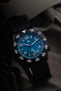 Pook Torni M-24 Blue seen at an angle