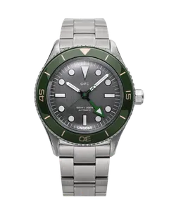 Undone Basecamp Titanium GIFC Limited Edition with grey dial, green GMT hand and green bezel on a titanium bracelet