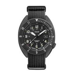Vaer A4 Tactical Field DLC Auto 41.5mm, black DLC case, on black single-pass strap