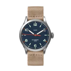 Vaer C5 Design Navy Solar 40mm on khaki nylon strap