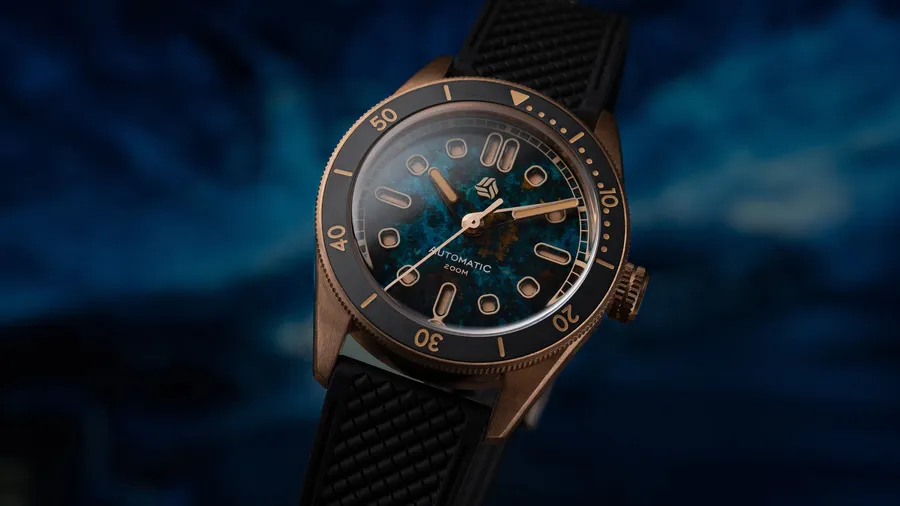 Selten Salvage Bronze Blue Cave, hand-patinated dial, black ceramic bezel, on black rubber strap