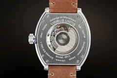 Viribus Unitis IR11, display caseback