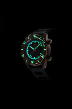 Zelos Abyss 2 lume shot (dial, bezel and crowns lumed)