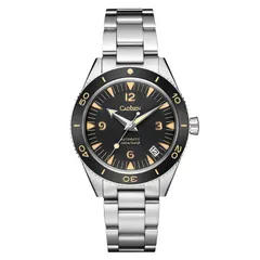 Cadisen C8208 with black dial and black bezel on a steel bracelet