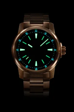 Zelos Aurora Field 38mm Bronze Hammered Blue lume shot