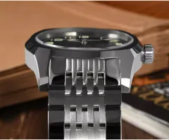 San Martin SN026-G-A case profile with crown and bracelet