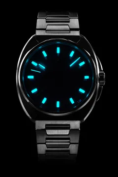 Zelos GT 40mm Verdant lume shot, BGW9 hands and indices