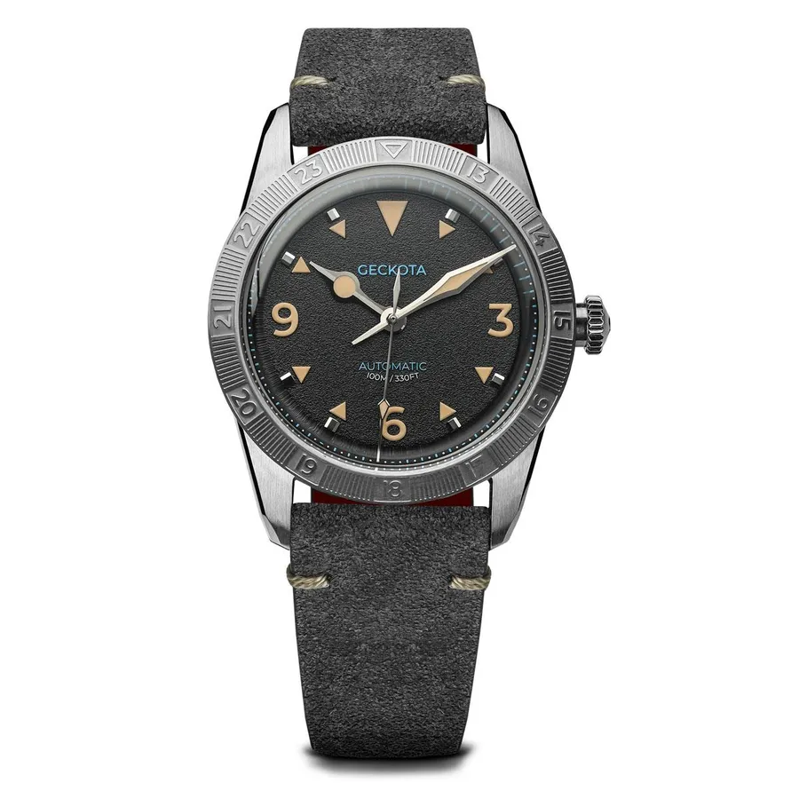 Geckota Airstream Frontier Black Textured Dial