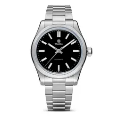 Traska Commuter 38, black lacquered no-date dial, front view