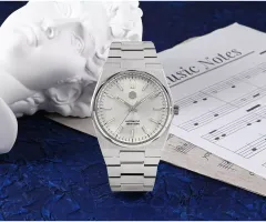 San Martin SN023-G with silver dial on integrated bracelet